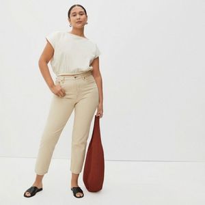 Everlane The 90s Cheeky Crop Jean in Clay